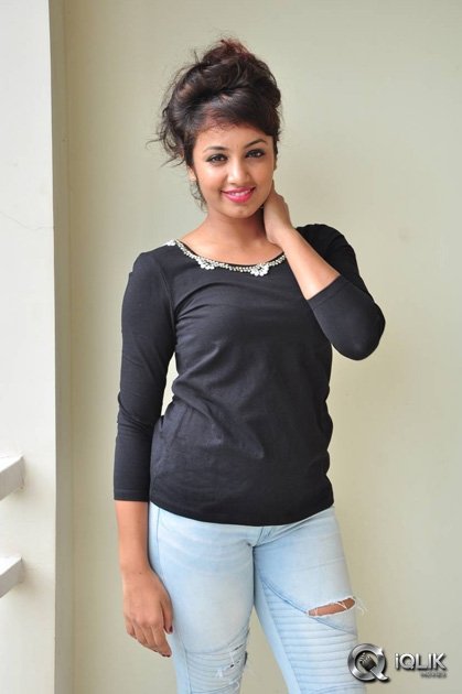 Tejaswi-Madivada-at-Kerintha-Movie-Success-Meet
